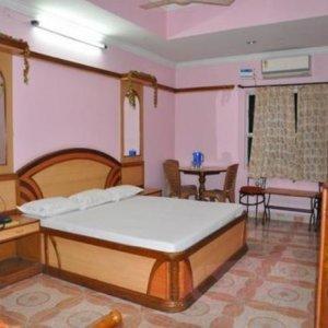 Hotel Vishnu Residency Визакхапатнам Екстериор снимка